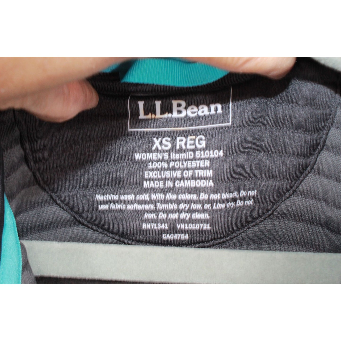 LL Bean Women's Air Light Pullover Sweater Colorblock Purle Black Size XS