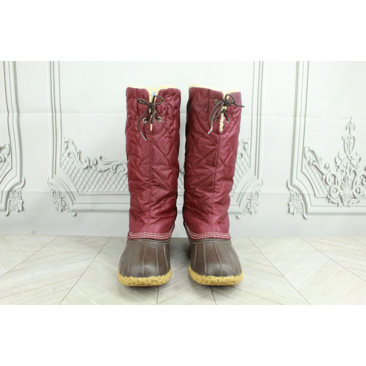 LL Bean Women's Burgundy Nylon Shearling Lined Quilted Waterproof Duck Boots 6 M