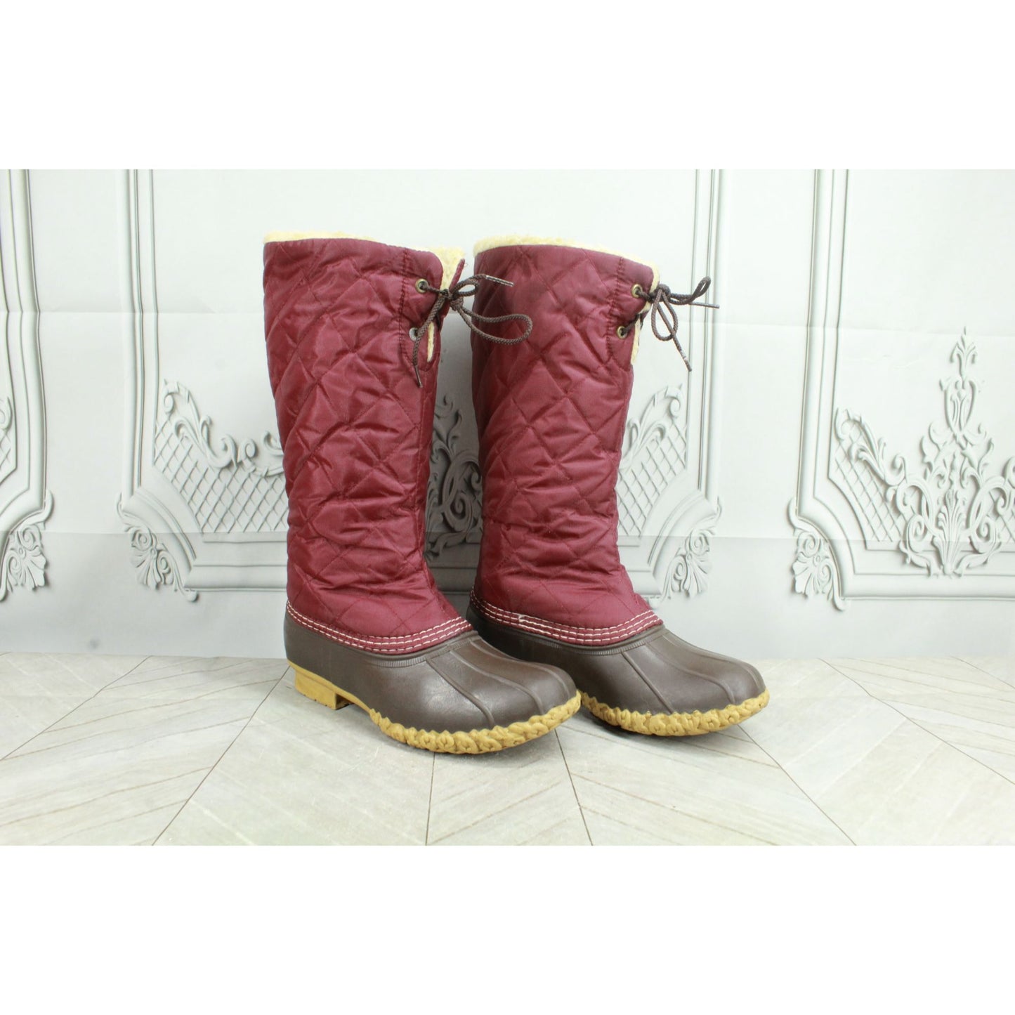 LL Bean Women's Burgundy Nylon Shearling Lined Quilted Waterproof Duck Boots 6 M