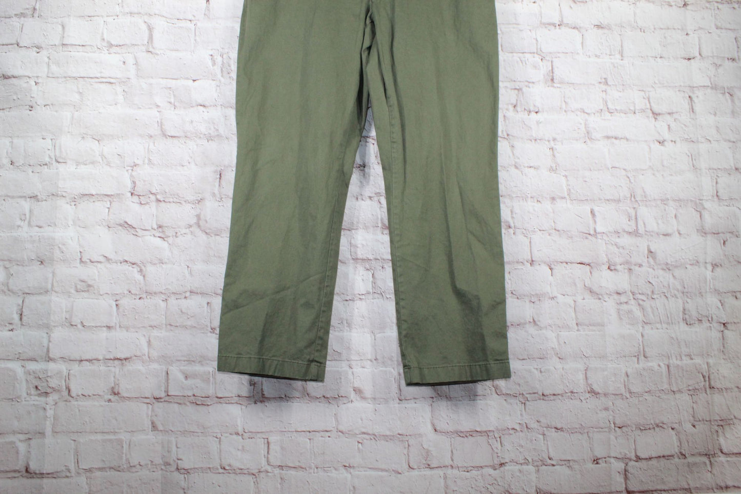 LL Bean Men's Lakewashed Green Stretch Classic Fit Straight Leg Pants Size 44