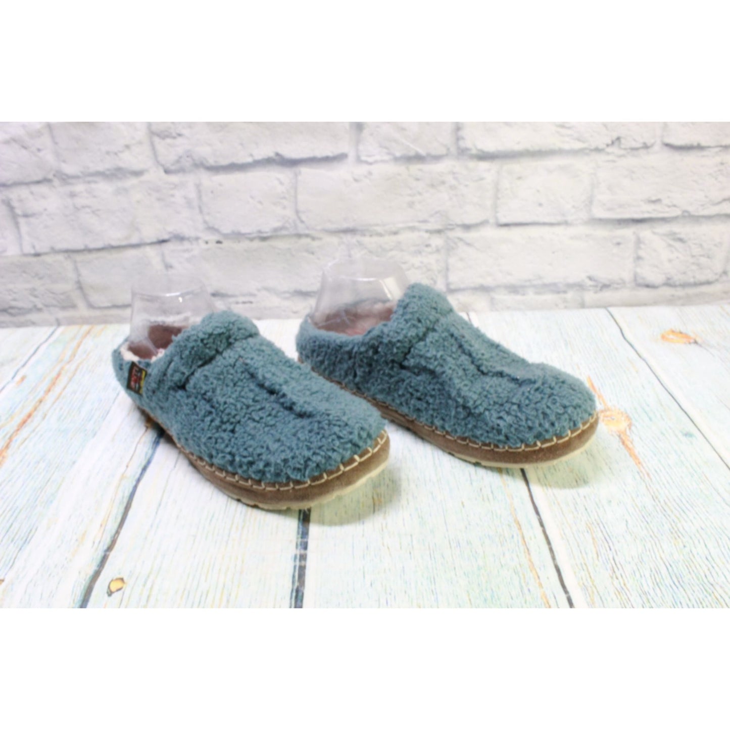 LL Bean Women's Teal Polyester Wicked Good Fleece Lined Cozy Slippers Size 9 M