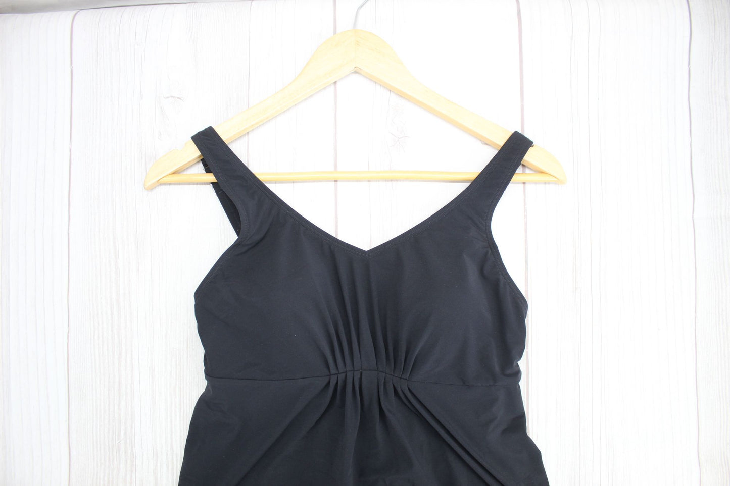 NWOT LL Bean Shaping Swimwear Soft-Drape Tankini Top Size 8 Retail: $89.00