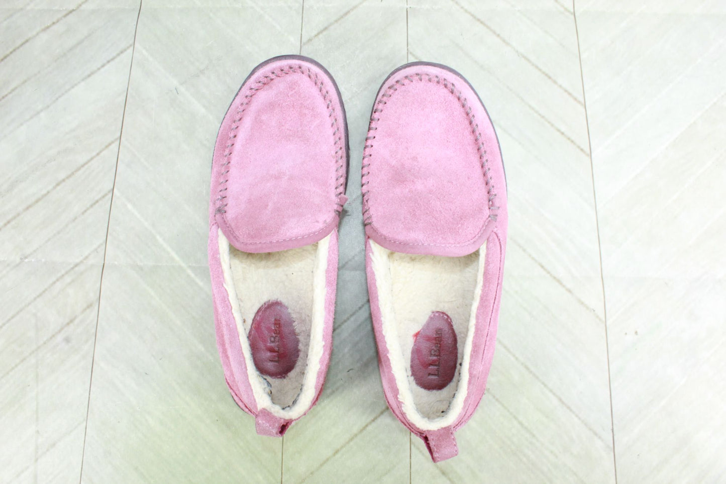 LL Bean Women's Pink Suede Fleece Lined Mountain Moccasin Slippers Size 8 M