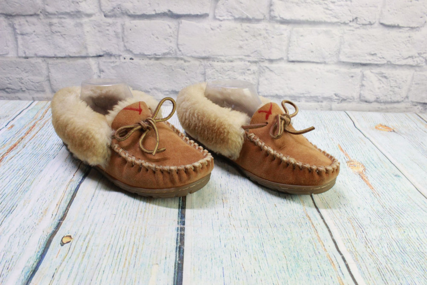 LL Bean Women's Brown Suede Wicked Good Shearling Lined Moccasin Slippers Sz 6 M