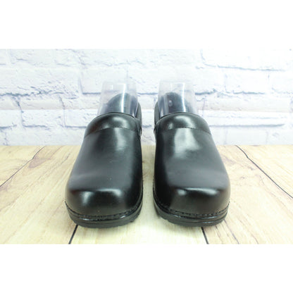 LL Bean Women's Classic Black Leather Slip On Nursing Clogs Size 8.5 M