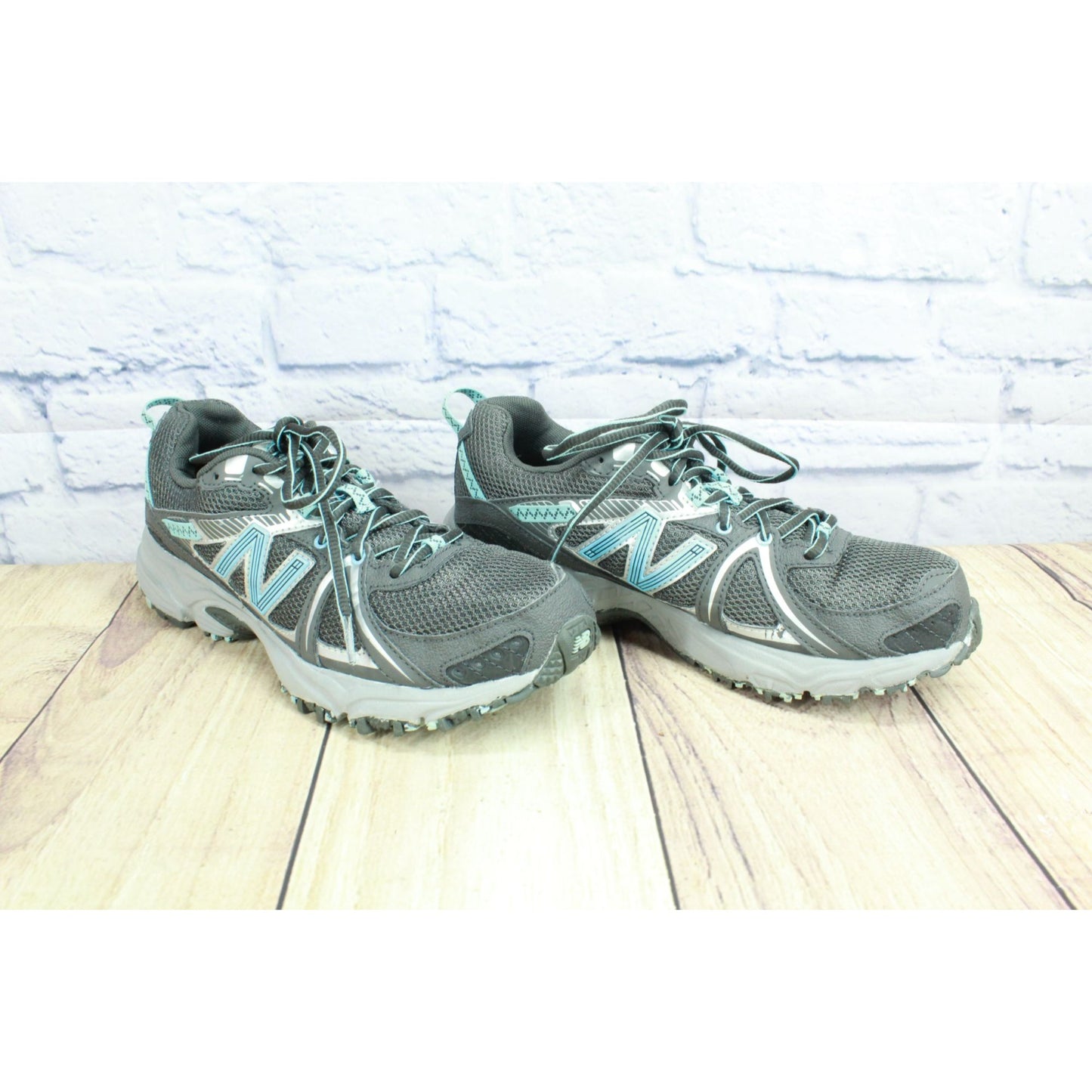 New Balance 510 Women's Gray Nylon Lace Up Trail Running Hiking Shoes Size 9 B