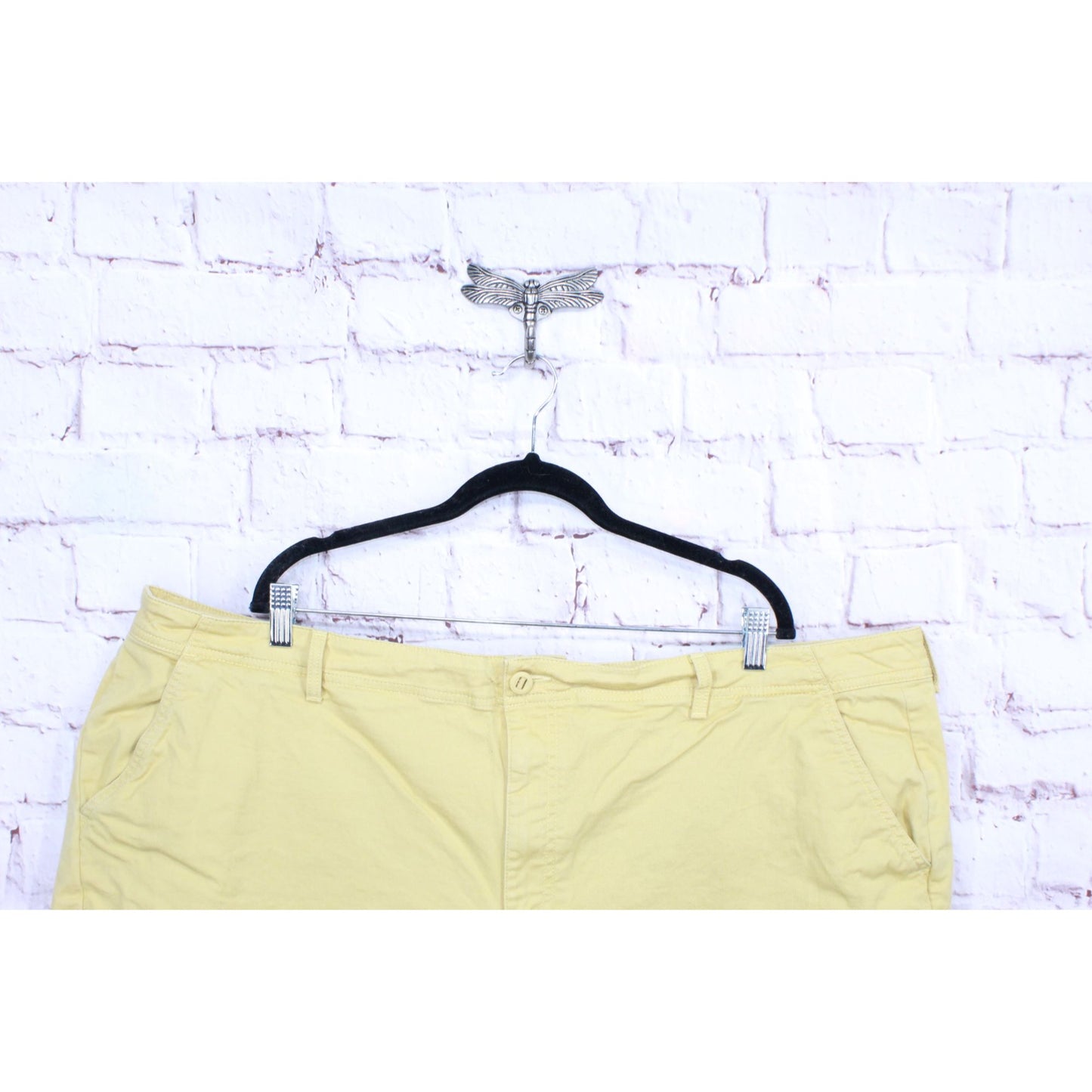 LL Bean Women's Lakewashed Chino Shorts Mid Rise Bermuda Cotton Yellow Size 26W