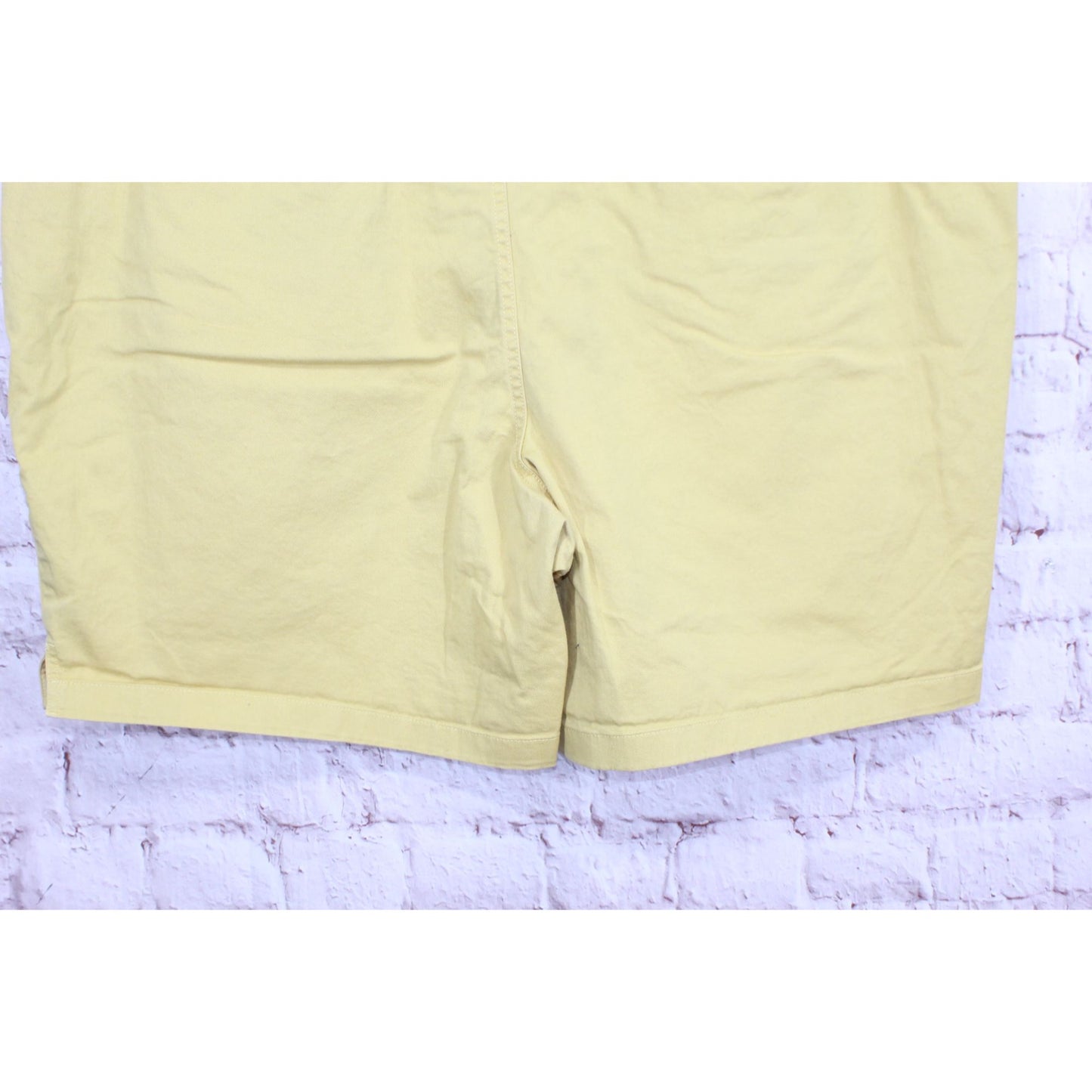 LL Bean Women's Lakewashed Chino Shorts Mid Rise Bermuda Cotton Yellow Size 26W