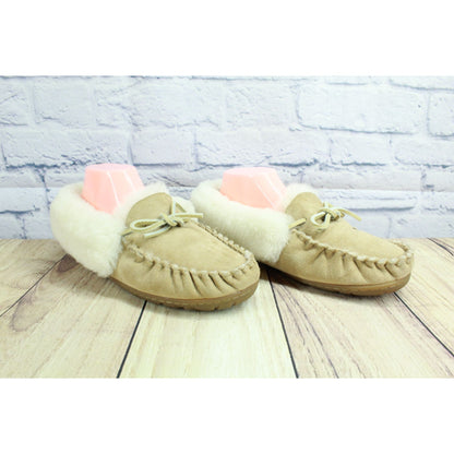 LL Bean Mens Cream Suede Wicked Good Shearling Lined Moccasin Slippers Size 10 M