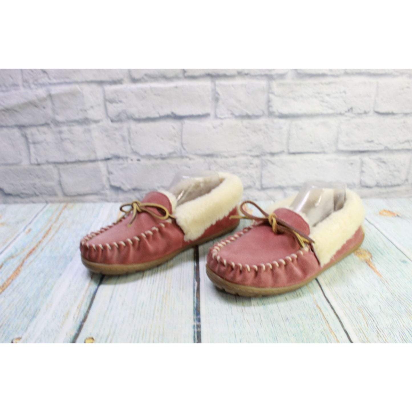 LL Bean Womens Pink Suede Wicked Good Shearling Lined Moccasin Slippers Size 8 M