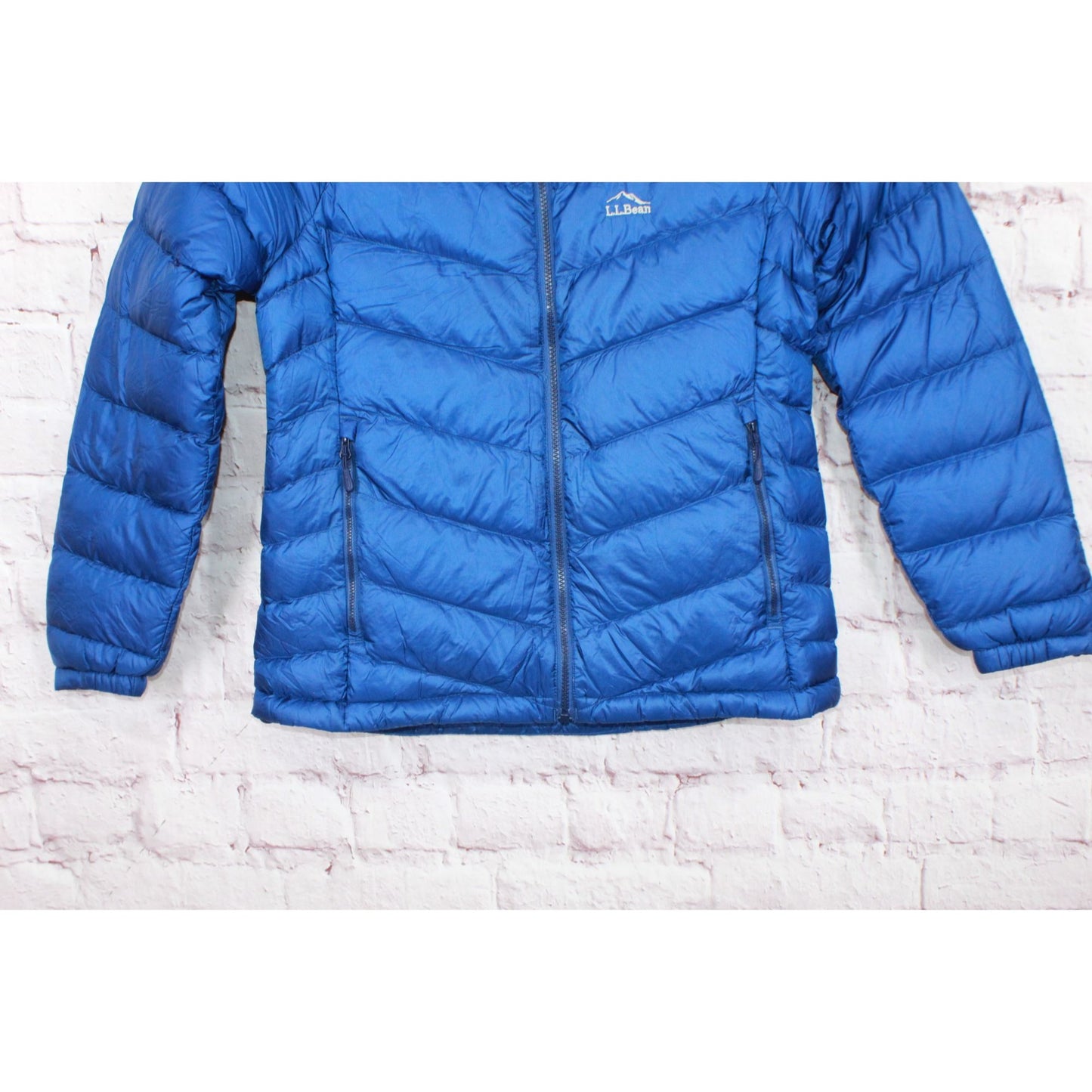 LL Bean Women's Blue Nylon Ultralight 850 Down Jacket Size S Pet