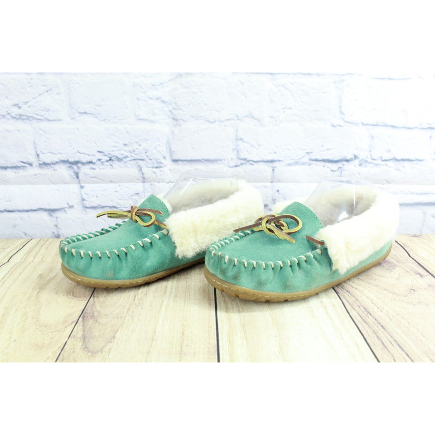 LL Bean Women's Green Suede Wicked Good Shearling Lined Moccasin Slippers Sz 7 M