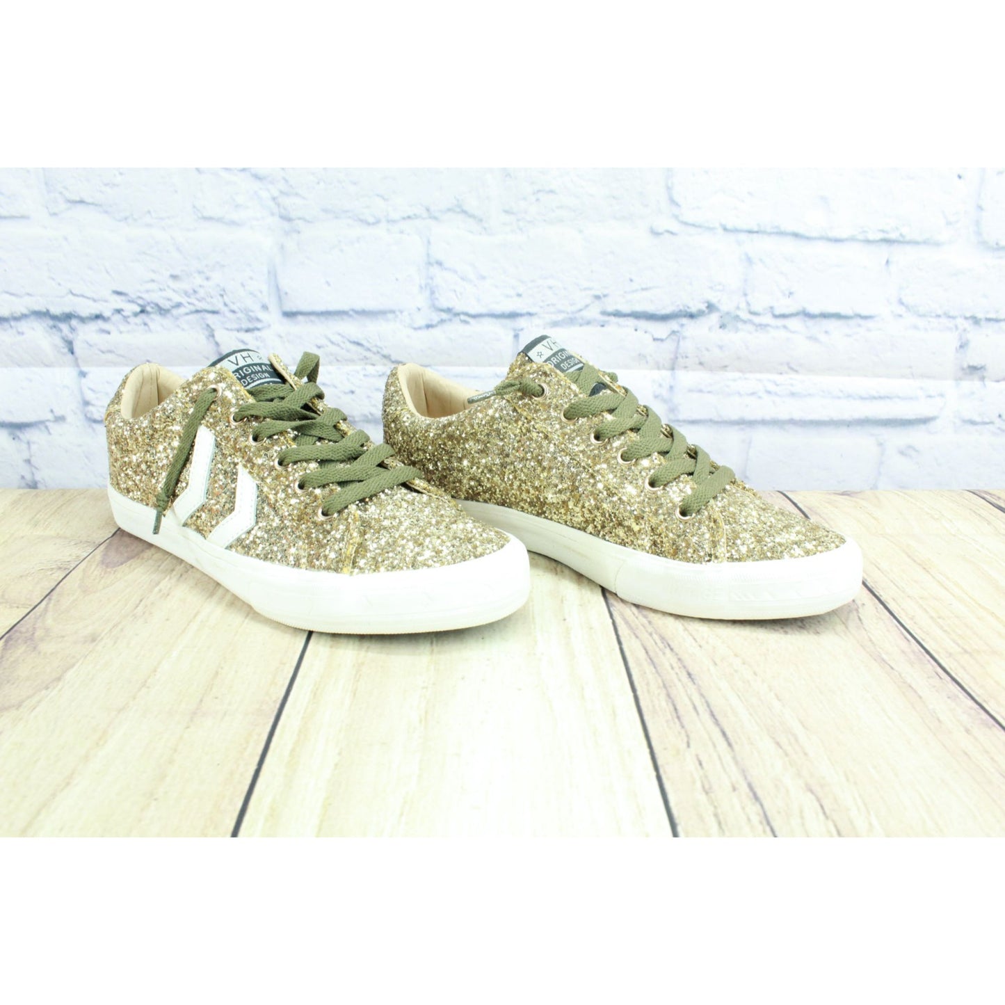 Vintage Havana Women's Gold Glitter Leather Lace Up Casual Sneaker Shoes Size 9