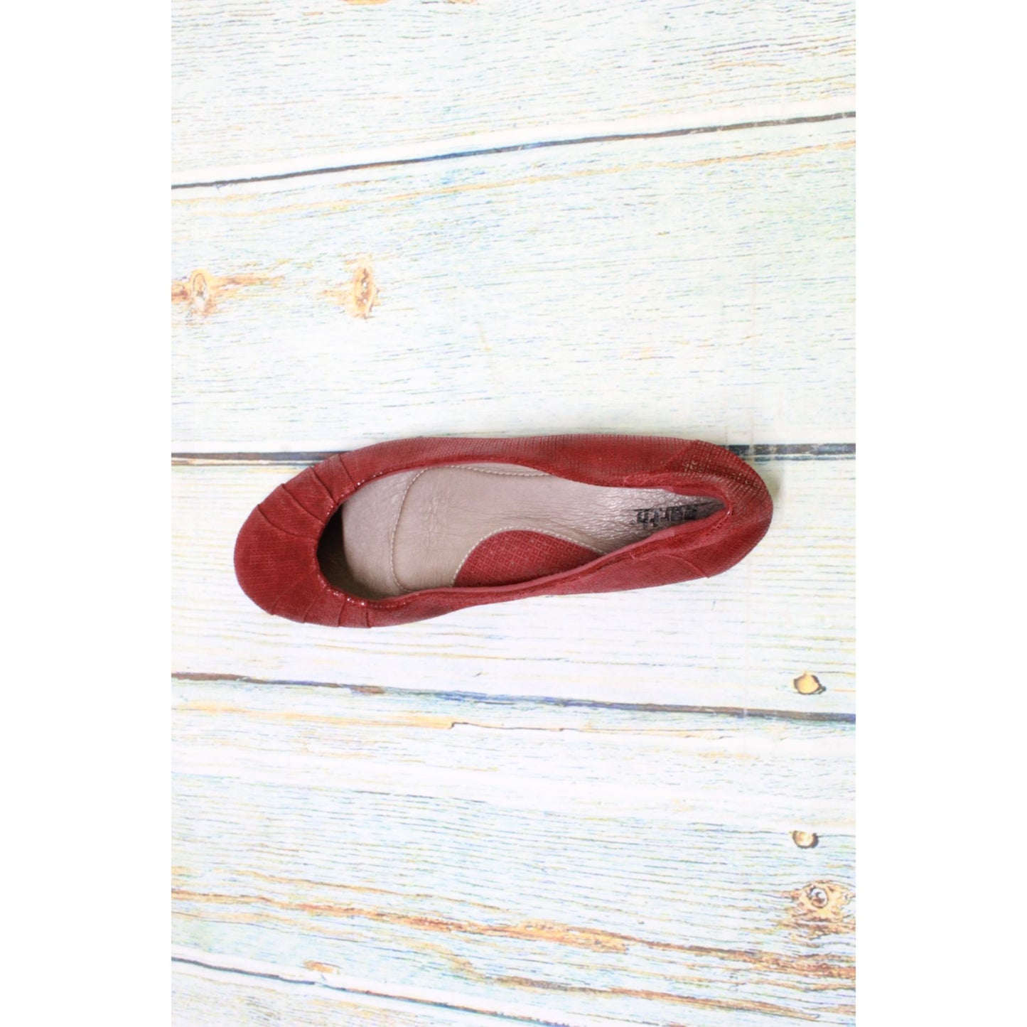 Earth Bellwether Women's Red Leather Slip On Casual Ballet Flat Shoes Size 10