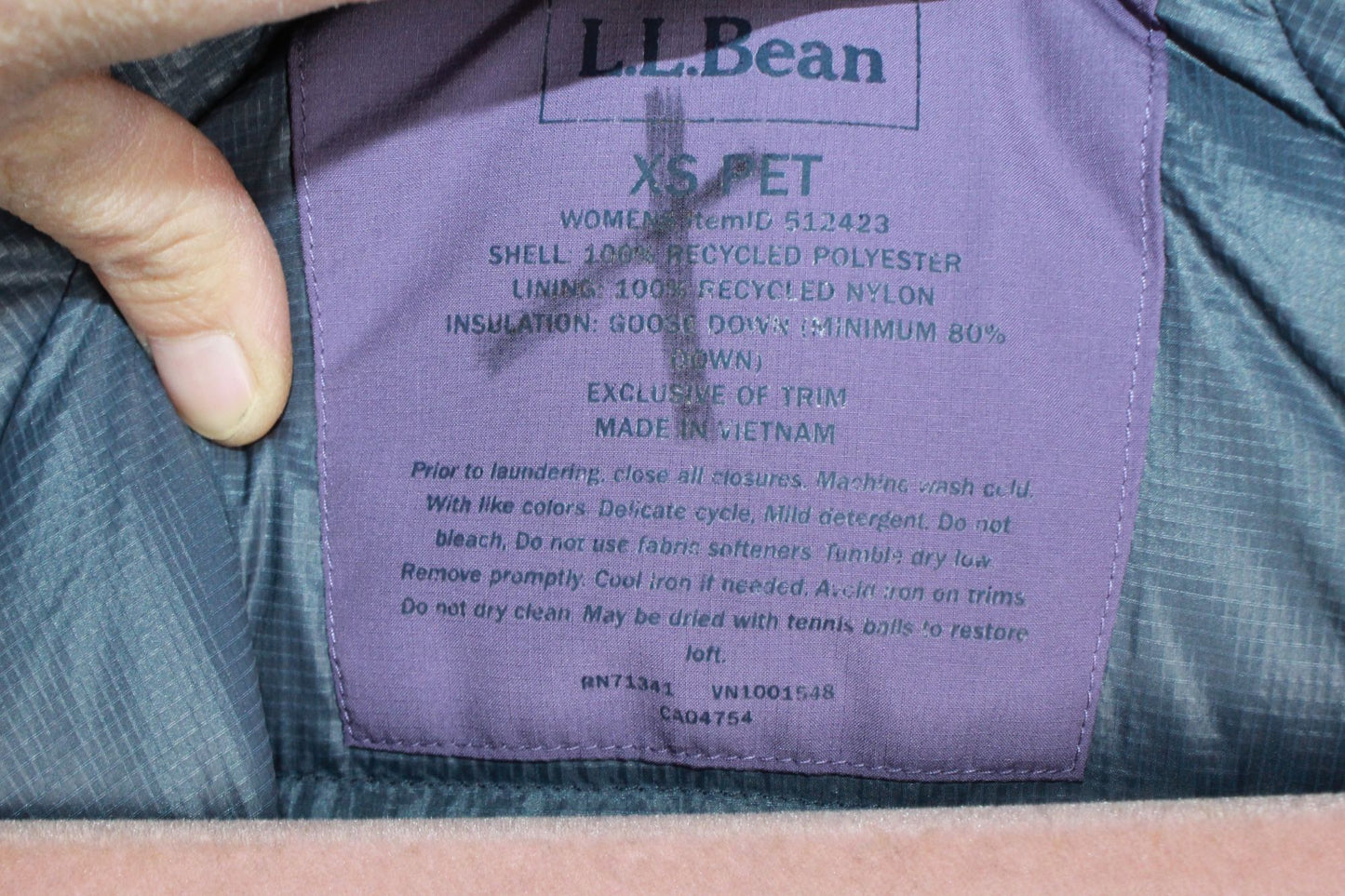 LL Bean Women's Waterproof Ultralight Down Hooded Winter Jacket Purple XS Pet