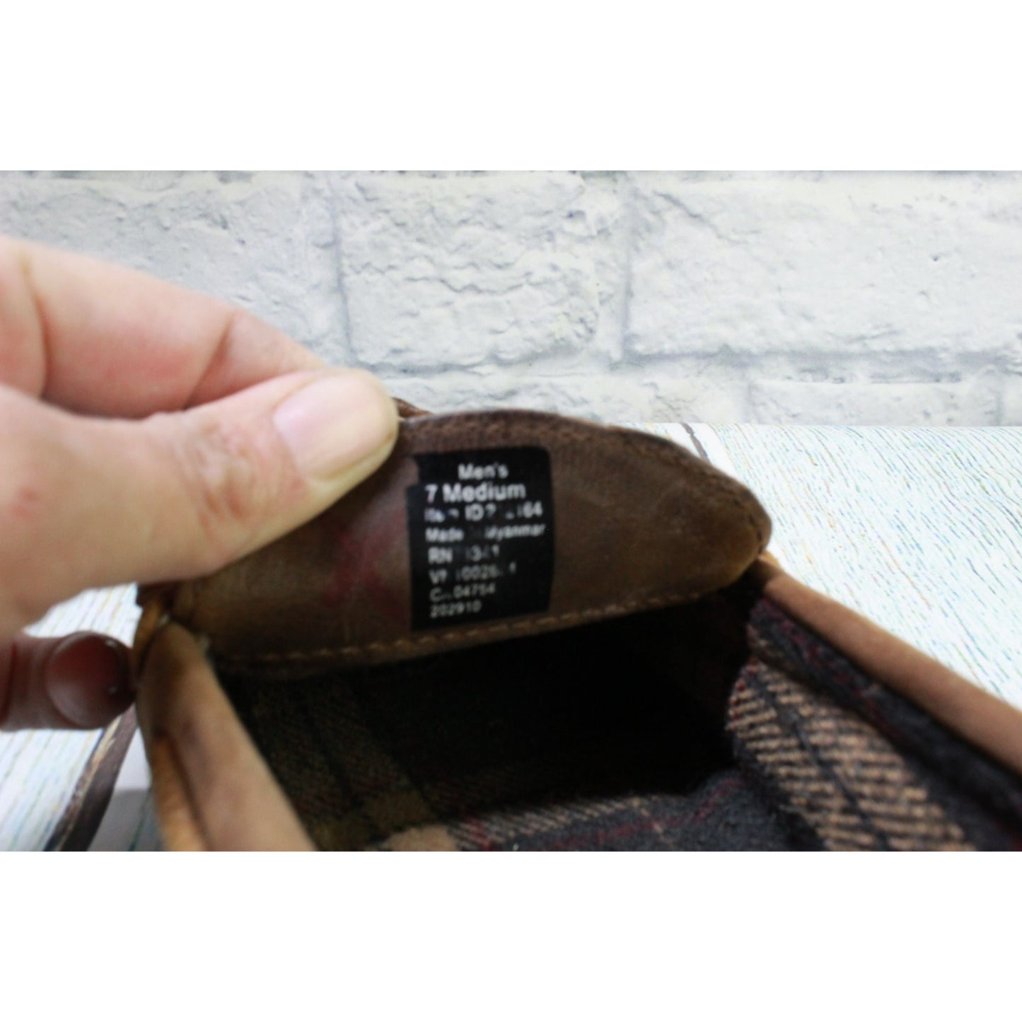 LL Bean Men's Brown Leather Plaid Lined Handsewn Moccasin Slippers Size 7 M