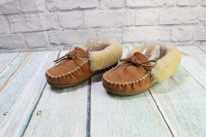 LL Bean Women's Brown Suede Wicked Good Shearling Lined Moccasin Slippers Sz 6 M