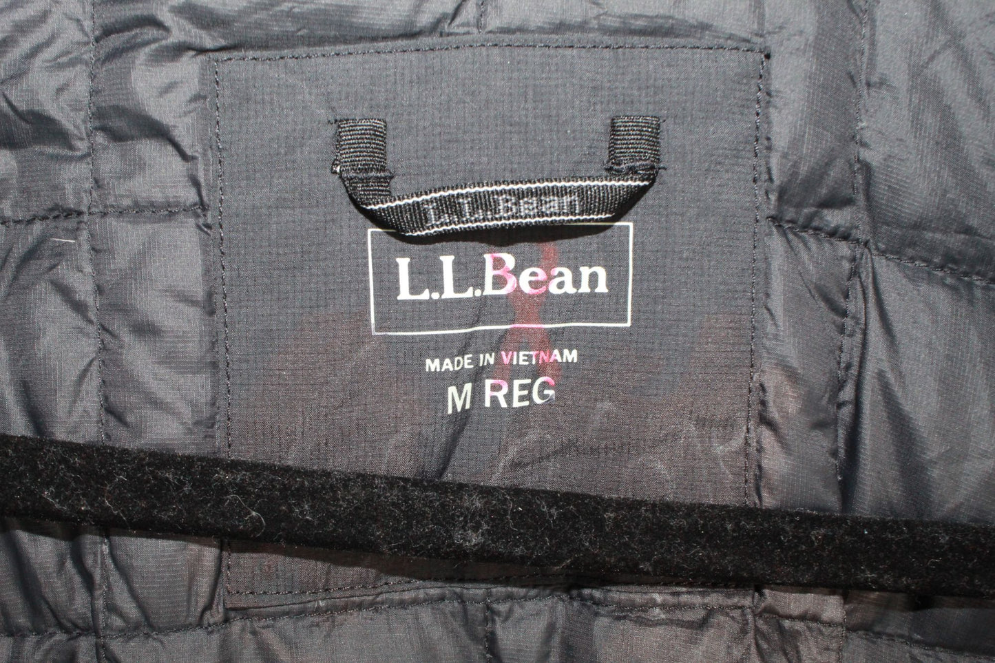 LL Bean Men's Black Nylon Waterproof Ultralight Down Ski Hooded Jacket Size M