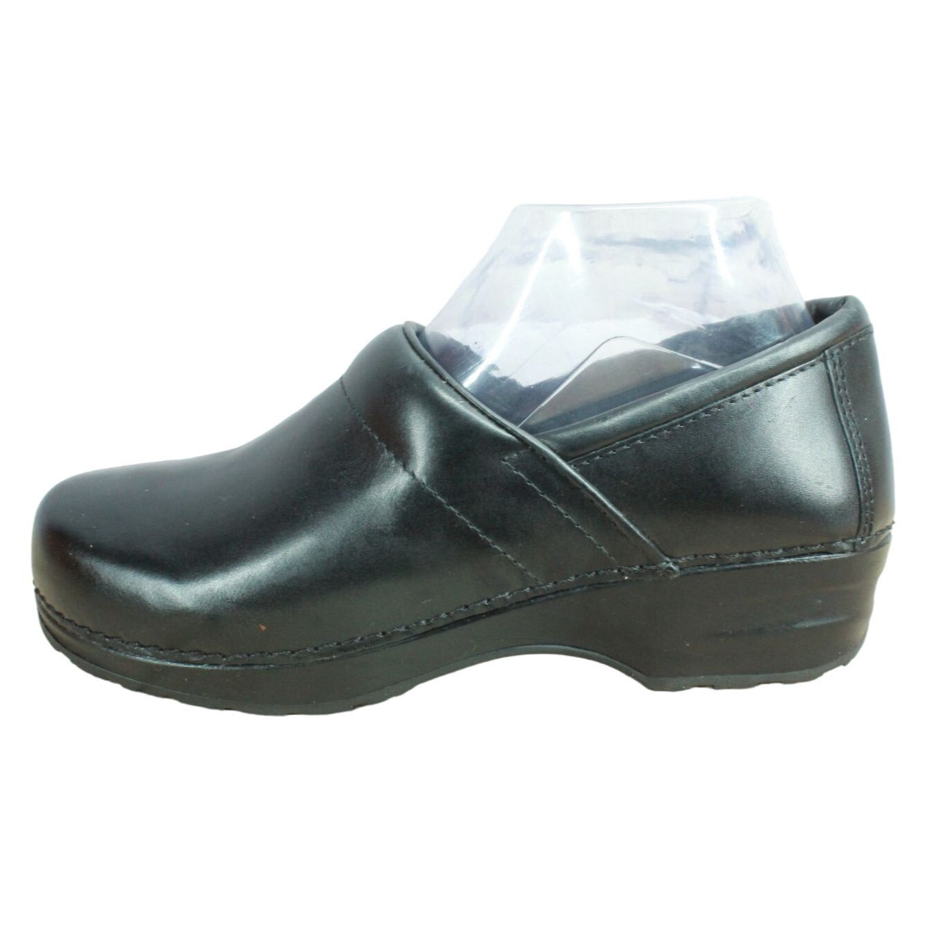 LL Bean Women's Classic Black Leather Slip On Nursing Clogs Size 8.5 M