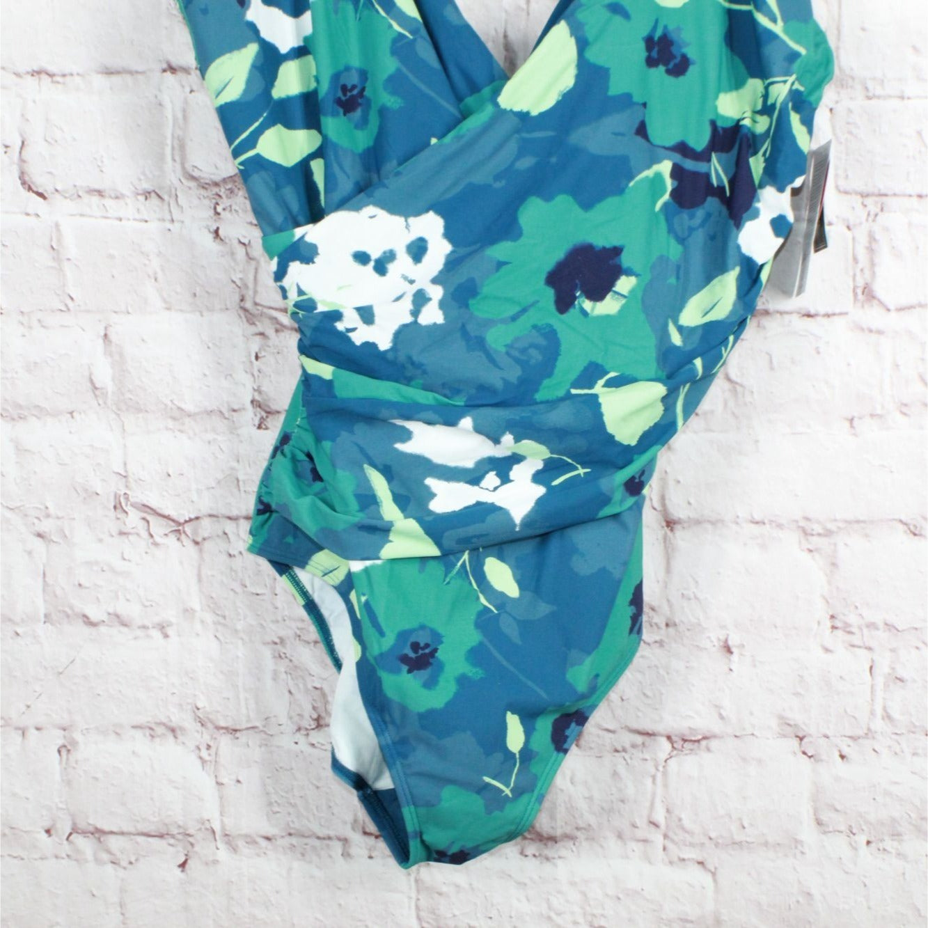 NWT! LL Bean Women's Shaping Swimwear Tanksuit Nylon Floral Print Blue Size 16