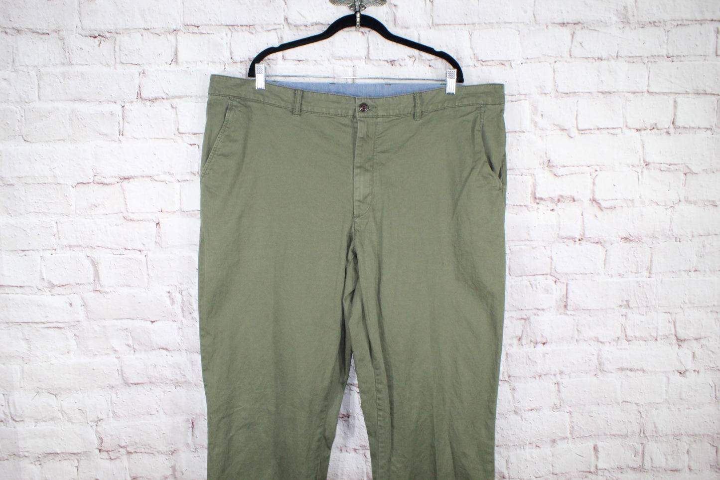 LL Bean Men's Lakewashed Green Stretch Classic Fit Straight Leg Pants Size 44