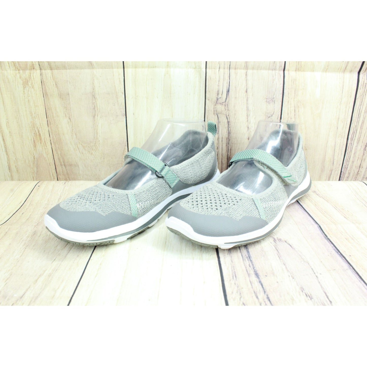 LL Bean Back Cove Women's Gray Nylon Hook & Loop Mary Jane Shoes Size 7.5 M